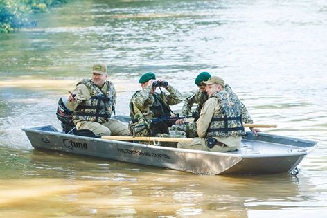 Спільні річкові патрулі започаткували на Закарпатті прикордонники (ФОТО)