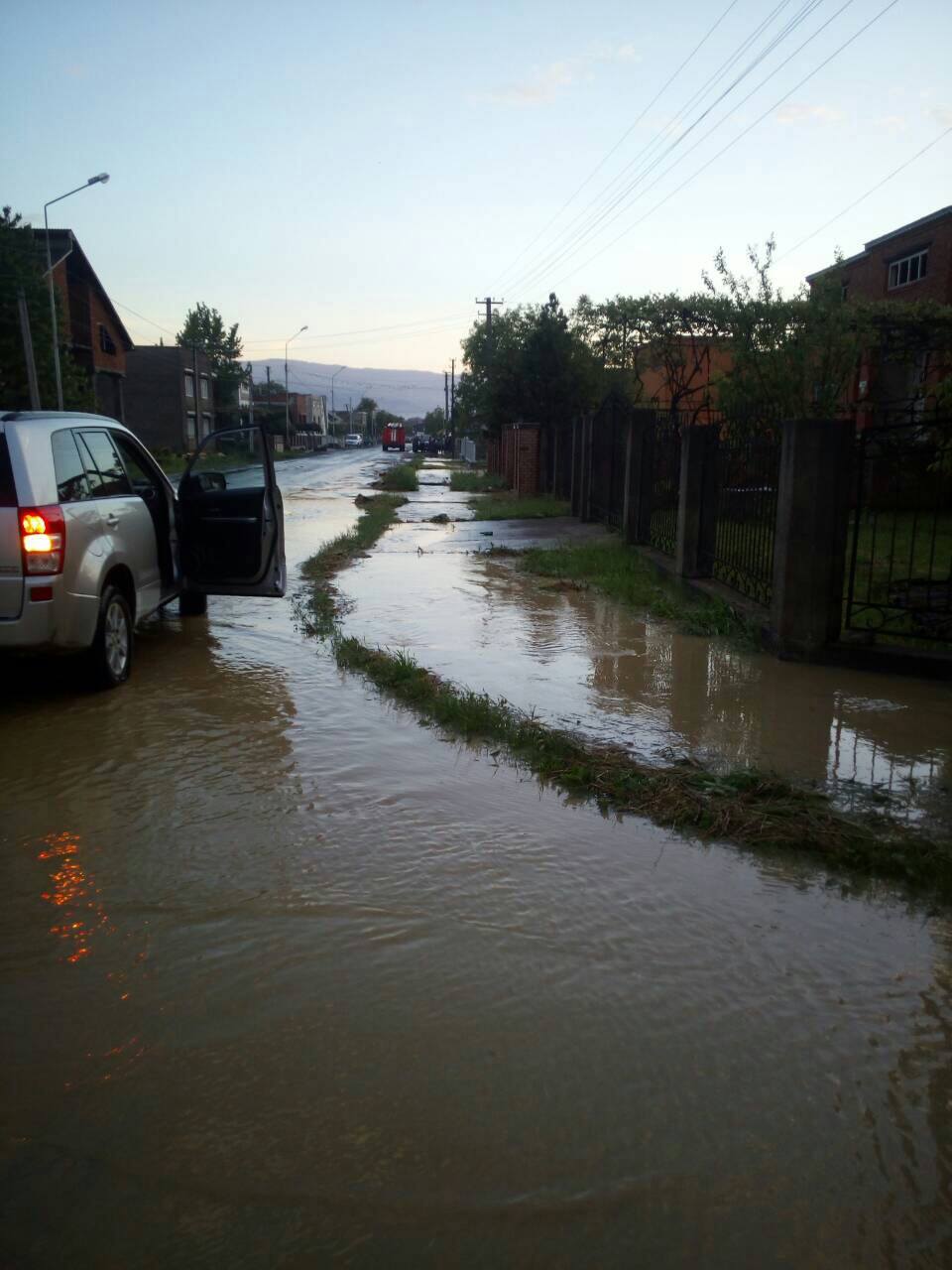 На Рахівщині внаслідок сильних опадів відбулось підтоплення дворогосподарств - ДСНС (ФОТО)