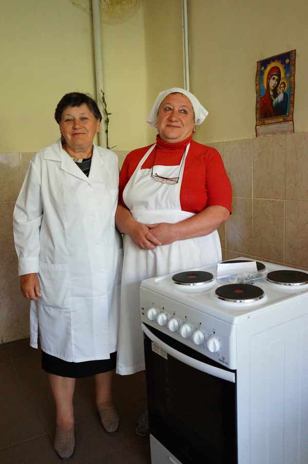 Цілодобовий стаціонар Тересвянської лікарні отримав нове обладнання для кухні (ФОТО)