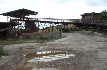 Рідна фірма біглого Захарченка відсудила собі чергове родовище золота на Закарпатті