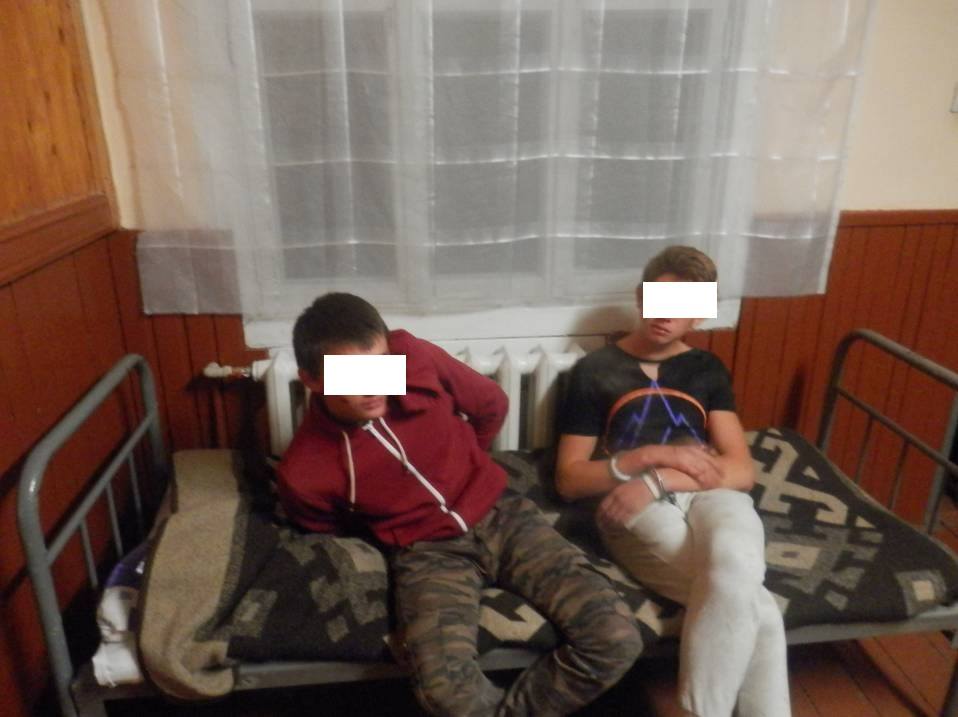 На Рахівщині два юнаки напідпитку напали на прикордонників, ті припиняли сутичку пострілами (ФОТО)