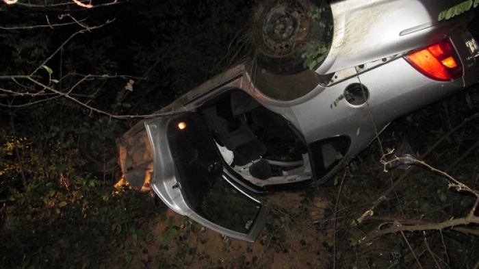 У суботу на Хустщині в аварії "Опеля" загинула жінка, водій і пасажир - травмовані