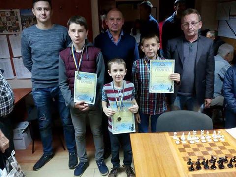 На Закарпатті визначили переможців чемпіонату області зі швидких шахів 