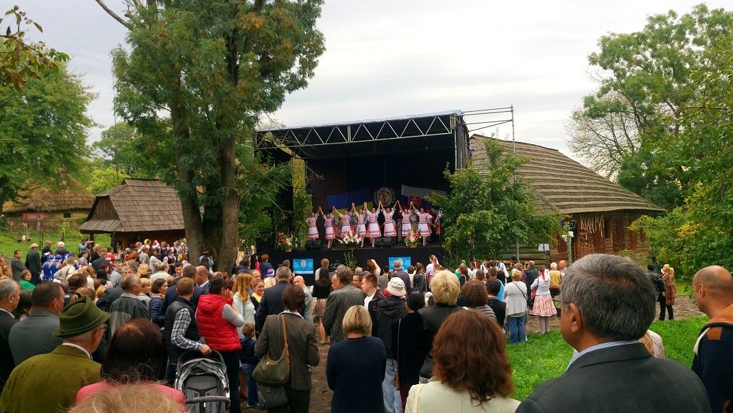 В Ужгороді відбулося свято словацького народного мистецтва "Словенска веселіца" (ФОТО)