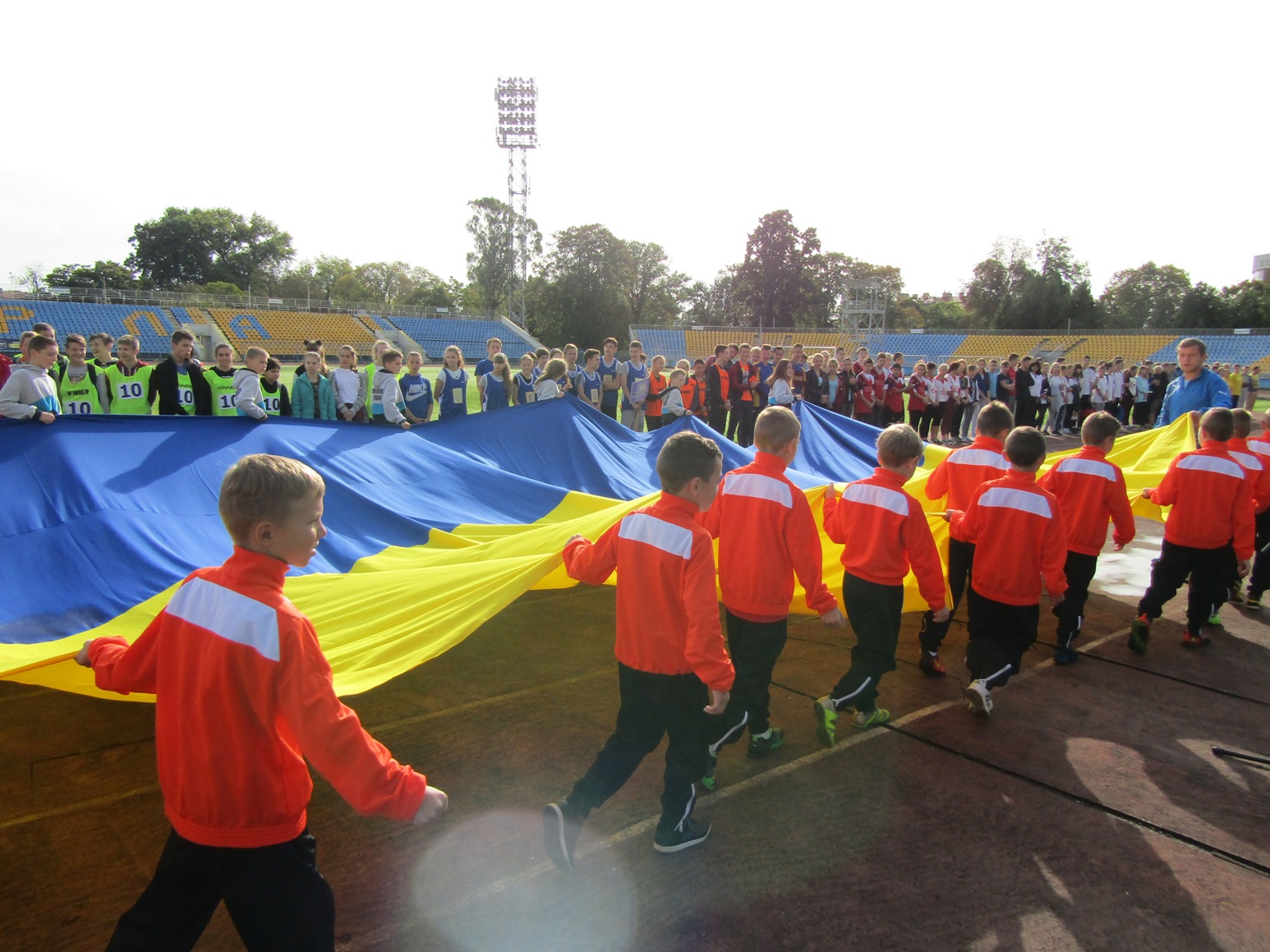В Ужгороді сьогодні стартували XIII спортивні ігри школярів з легкої атлетики (ФОТО)