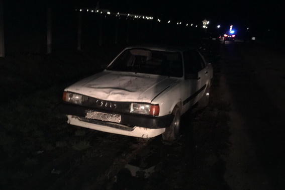 При в`їзді у Берегово поліцейський на Audi смертельно травмував пішохода (ФОТО)