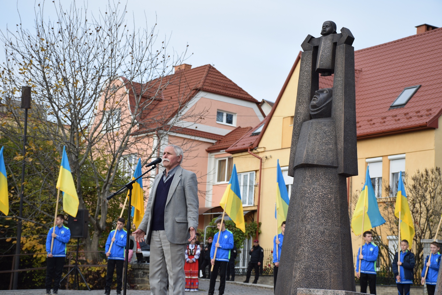 В Ужгороді освятили Меморіал загиблим воїнам АТО (ФОТО)