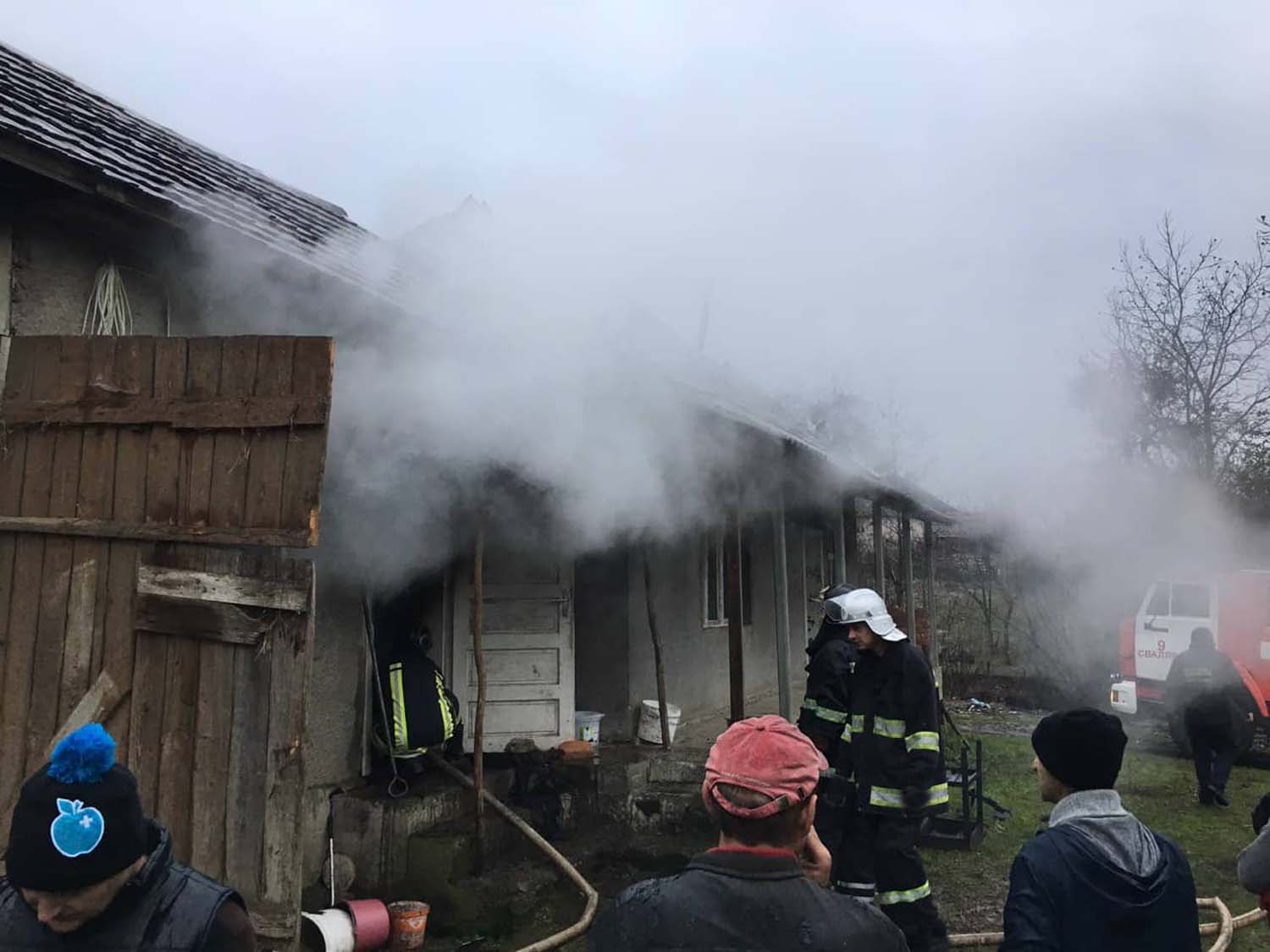 На Свалявщині в пожежі загинули двоє людей (ФОТО)