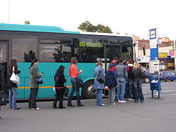 В Ужгороді дещо змінять схему посадки й висадки пасажирів з окремих міських автобусів