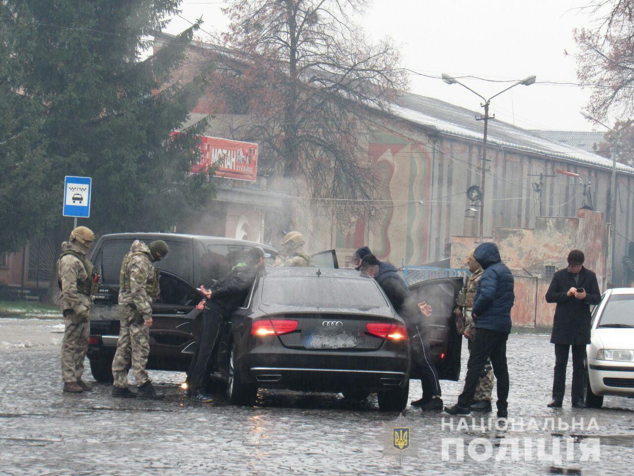 У Мукачеві затримали групу наркоторговців (ФОТО)