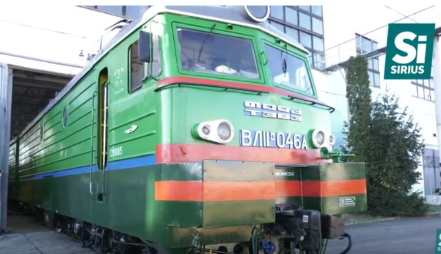 У Мукачівському депо відремонтували перший локомотив (ВІДЕО)