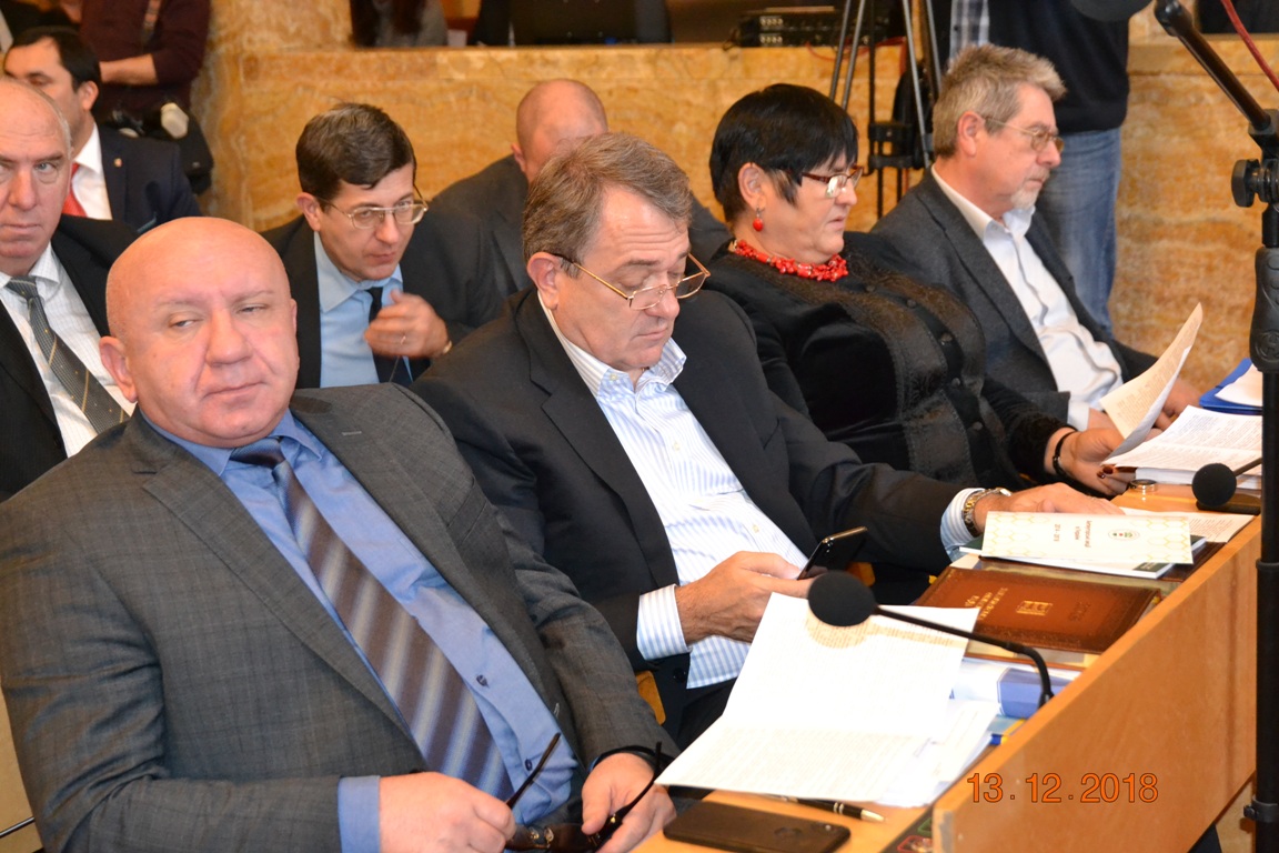 Депутати Закарпаття просять закрити "Миротворець" і незадоволені голосуванням ВР за мовний закон