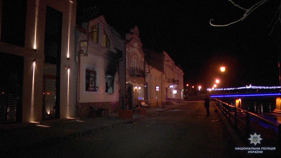 В Ужгороді вдруге підпалили офіс Товариства угорців Закарпаття (ФОТО)
