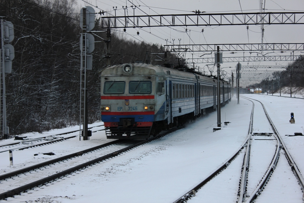 Із 5 березня приміські поїзди Львів-Мукачево курсуватимуть за новим графіком 