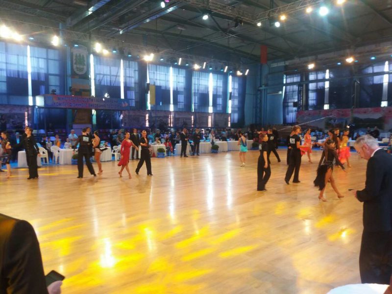 Ужгород приймає міжнародні змагання з танцювального спорту "Uzhgorod Open-2018" (ФОТО)