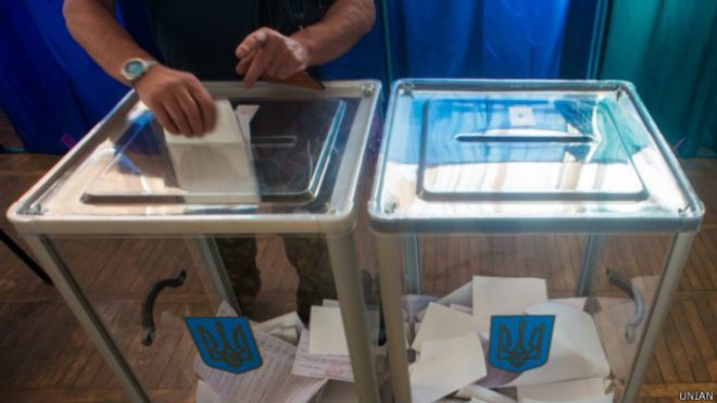 Ужгородська міськрада просить ВР врегулювати питання можливості голосування для переселенців