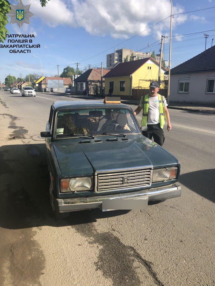 В Ужгороді зупинили нетверезого таксиста (ФОТО)