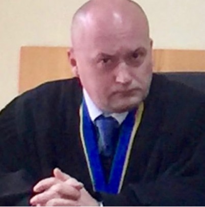ВККС зупинила кваліфікаційне оцінювання закарпатського "апеляційного" судді Бисаги і направила відомості для перевірки в НАЗК