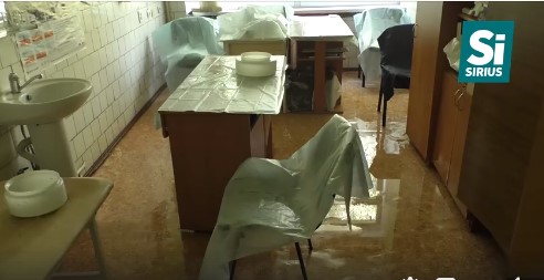 42 кабінети Ужгородської районної лікарні затопило через зливу (ВІДЕО)
