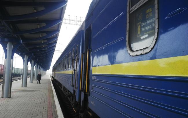 Дефіцит квитків на напрямку Київ-Ужгород в Укрзалізниці пояснюють високим попитом при меншій пропозиції