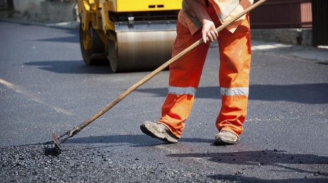 Оголошено тендер на капітальний ремонт трьох місцевих доріг у межах чотирьох районів Закарпаття