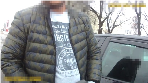 Патрульні оприлюднили відео затримання у Мукачеві фігурантів стрілянини в Гаті на Берегівщині (ВІДЕО)