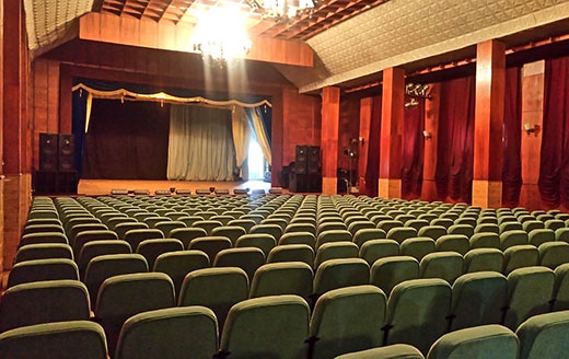 Обласний театр у Хусті запрошує на прем’єру трагкомедії "Коматозники" (ВІДЕО)