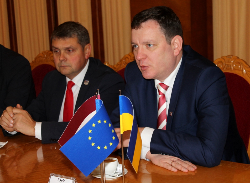 Напрямки співпраці обговорили під час зустрічі керівництва Закарпаття із делегацією з Латвії (ФОТО)