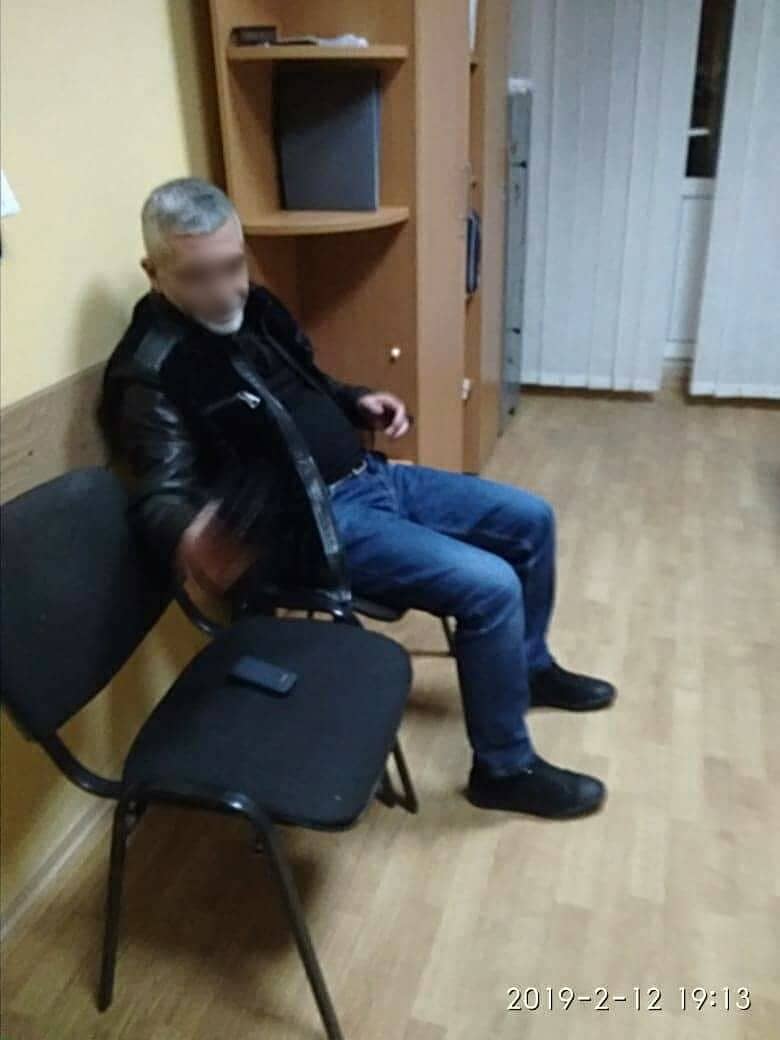 В Ужгороді затримали вірменина, котрий після 12-річної "відсидки" й надалі займався протиправною діяльністю (ФОТО)