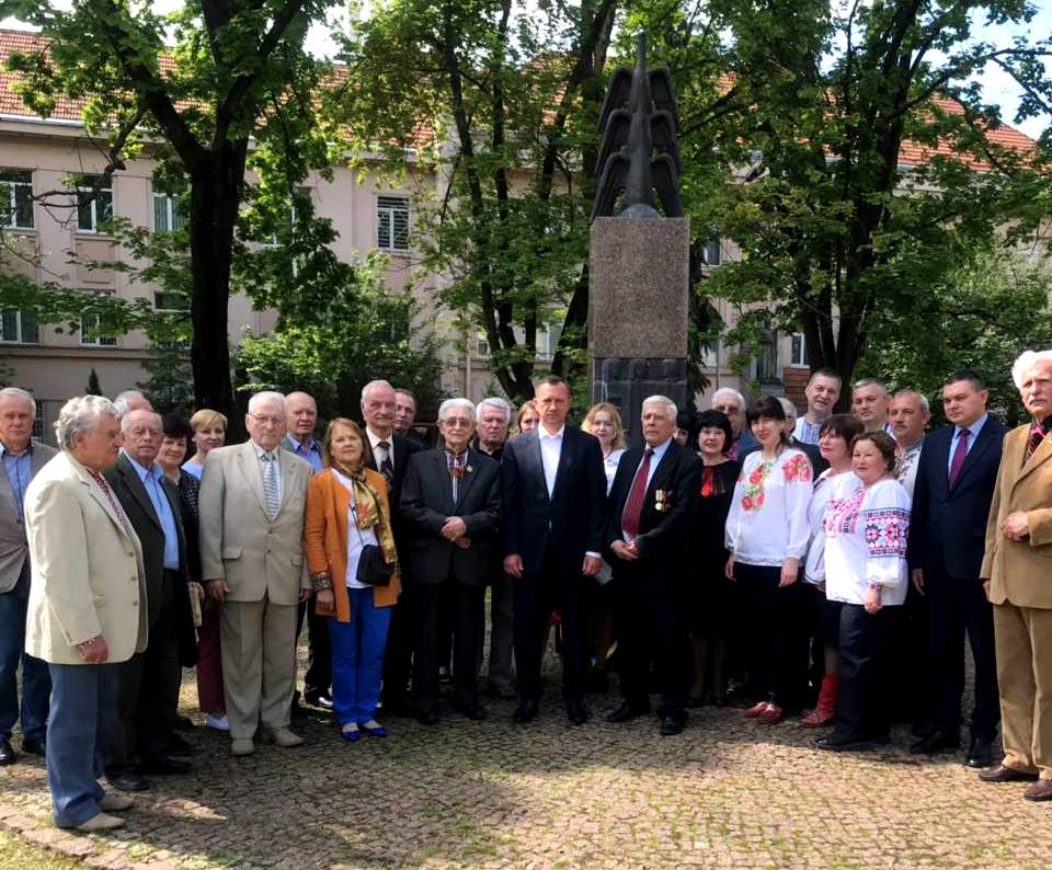 В Ужгороді вшанували пам’ять жертв політичних репресій (ФОТО)