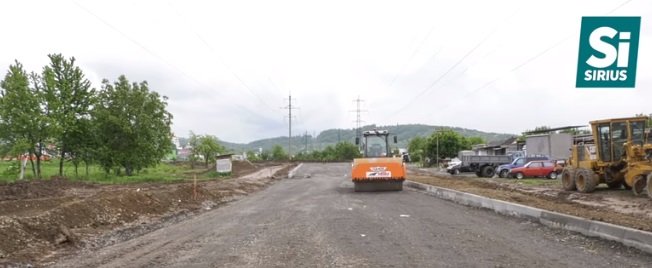 Будівництво нової магістральної дороги в Мукачеві – у розпалі (ВІДЕО)