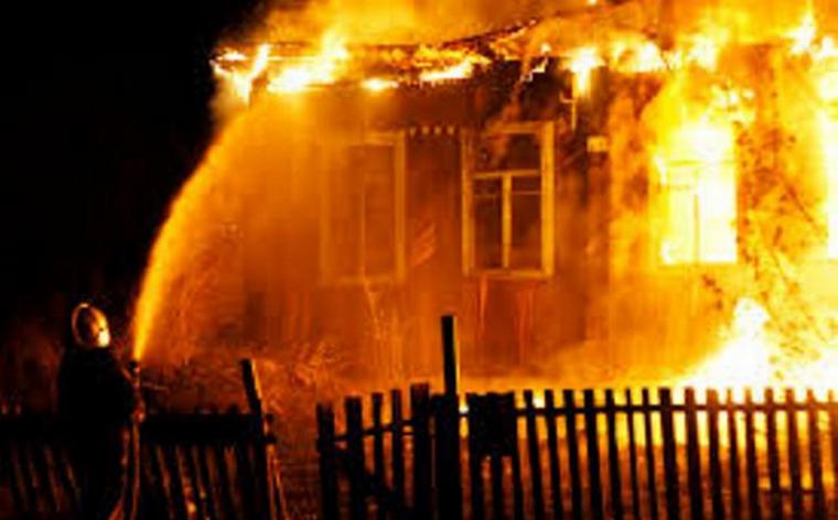 Під час пожежі у Міжгір'ї врятували господаря будинку