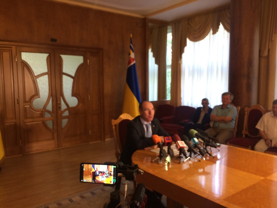 Голова Закарпатської ОДА Бондаренко публічно заявив, що полонина Боржава має бути збережена