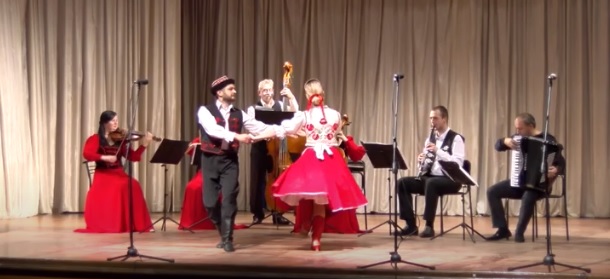 "Від чардашу до вальсу" презентував в Ужгороді камерно-інструментальний ансамбль "Угорські мелодії" (ВІДЕО)