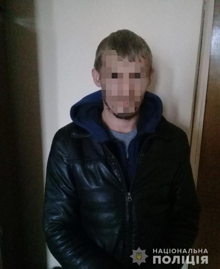 Звинуваченого в розбої мешканця Хустщини, що переховувався майже 8 років, затримали на Житомирщині (ФОТО)