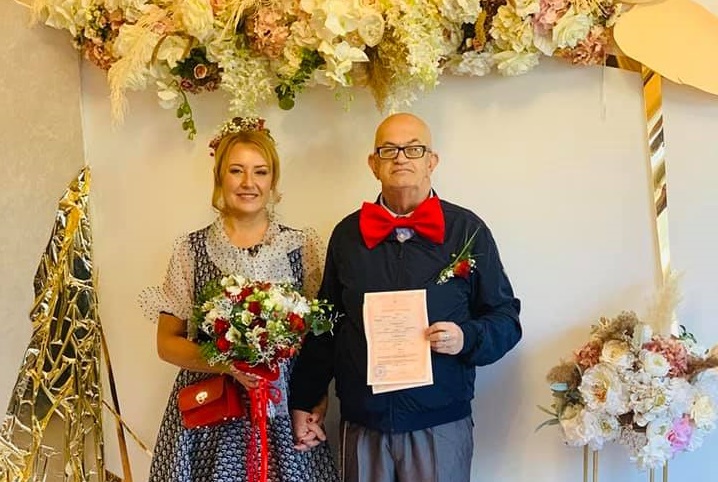 На Закарпатті взяли шлюб 71-річний італієць та українка (ФОТО)