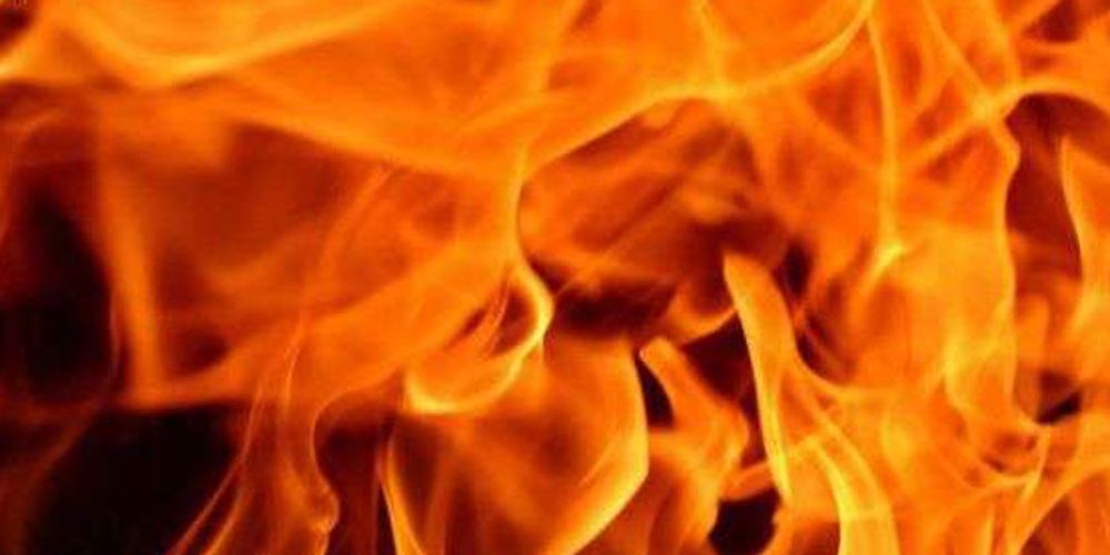 На Тячівщині у Солотвині гасили пожежу у будинку та прибудові