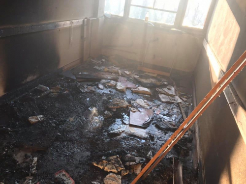 На пожежі в занедбаній будівлі в Ужгороді виявили тіло чоловіка (ФОТО)