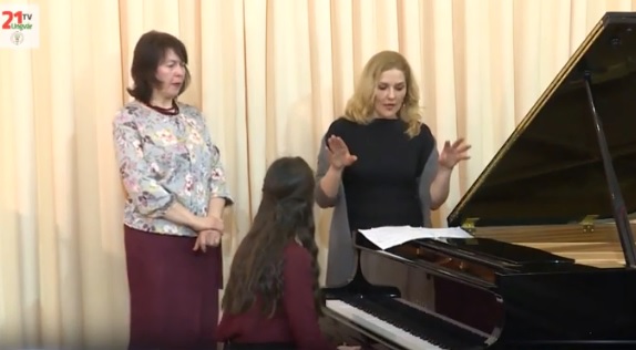 Піаністка з Угорщини провела майстер-клас в Ужгороді (ВІДЕО)
