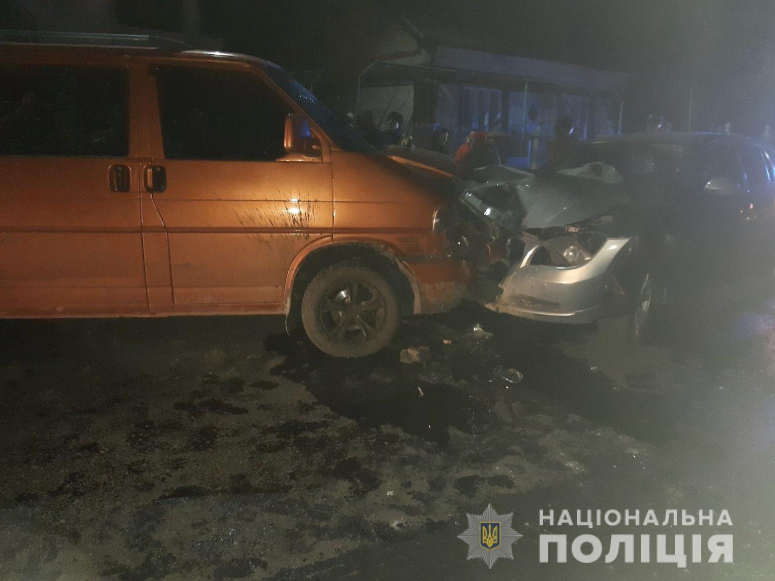 За фактом ДТП на Тячівщині, де лоб у лоб зіткнулися дві автівки, відкрито кримінальне провадження (ФОТО)
