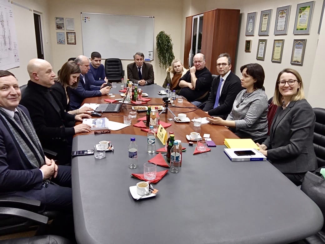Під час візиту австрійської делегації на "Єврокар" обговорили потенціал подальшого розвитку автоіндустрії на Закарпатті (ФОТО)