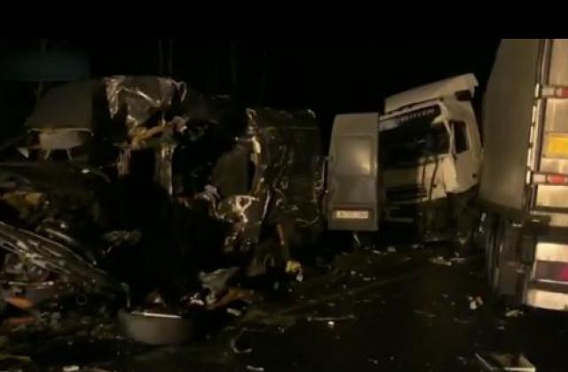 У Росії потрапив в аварію мікроавтобус із Закарпаття: 8-ро загинули, один вижив (ФОТО, ВІДЕО)