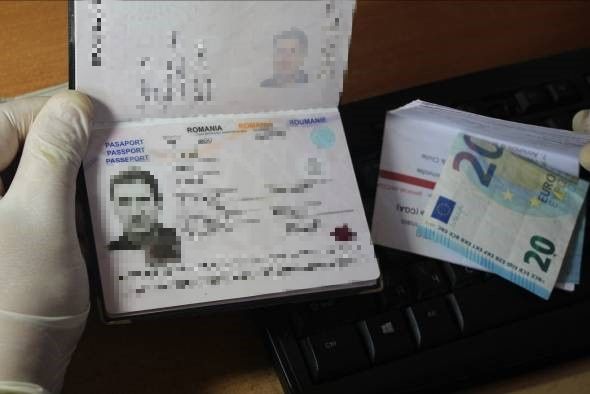У ПП "Лужанка" прикордонник відмовився від 20 євро хабара від румуна