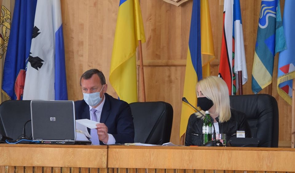 Медики Ужгорода, які інфікувалися коронавірусом на роботі, отримають по 5 тис грн компенсації