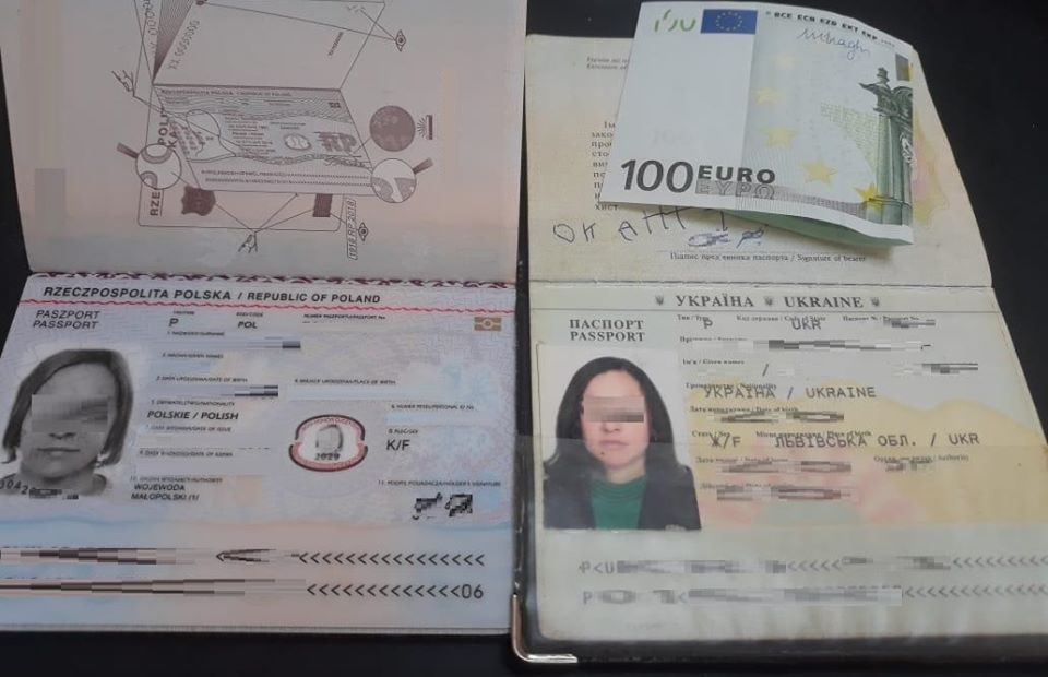 Закарпатка, якій не вдалося перетнути кордон за польським паспортом, відтак спробувала "залагодити питання" за 100 євро (ФОТО)