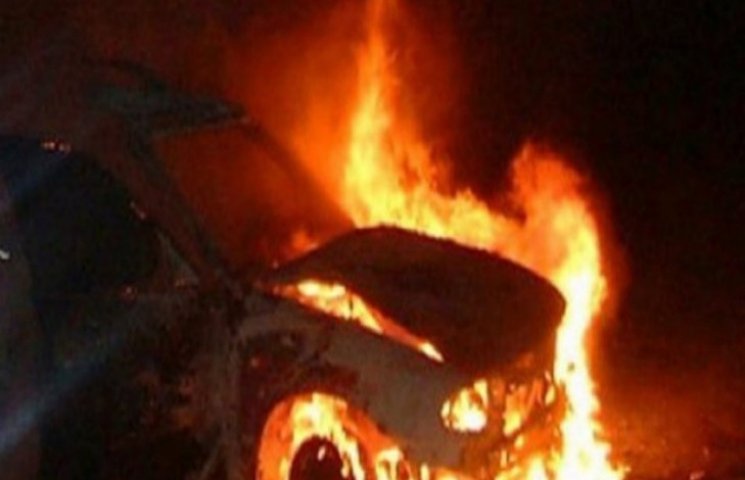 На Тячівщині згорів Renault Kangoo