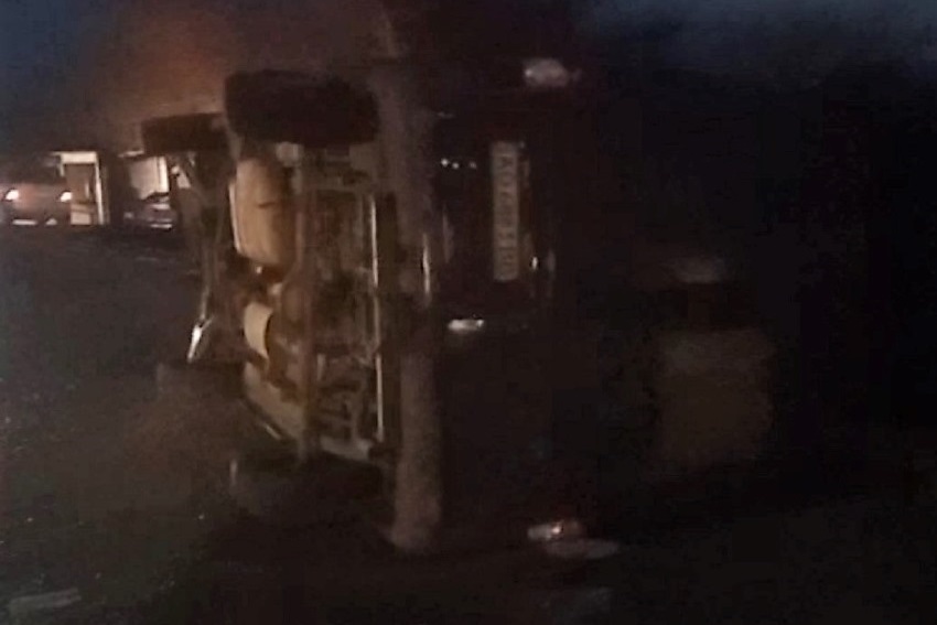 На переїзді у Бороняві на Хустщині зіткнулися три мікроавтобуси, серед яких "швидка" (ФОТО)