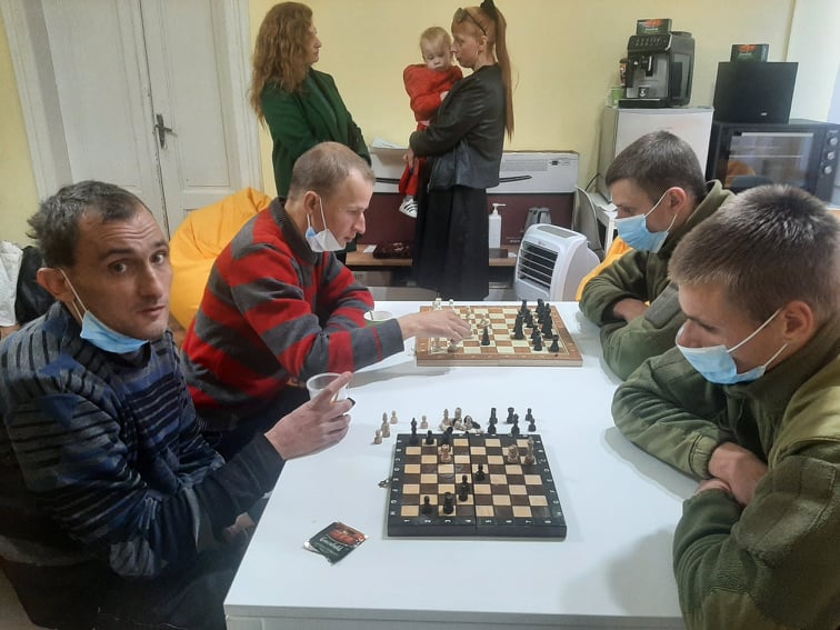 В Ужгороді відбувсяч шаховий турнір серед інвалідів і військовослужбовців 128-ї бригади