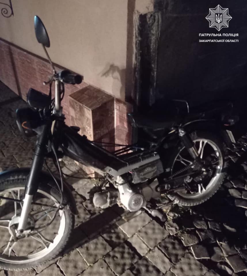 У Мукачеві вночі зупинили п'яного мотоцикліста (ФОТО)