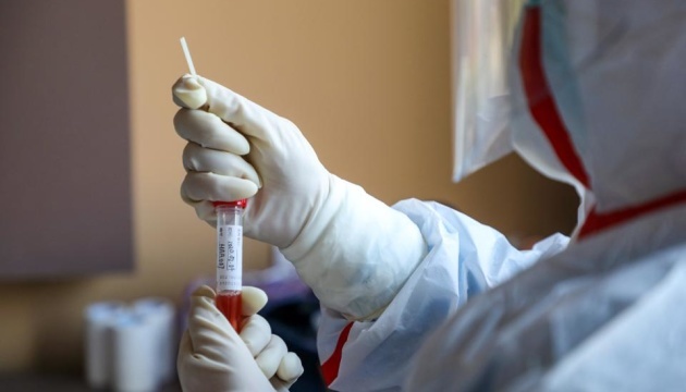 За останню добу 2021 року коронавірус діагностовано у 163 закарпатців, померло 12 людей
